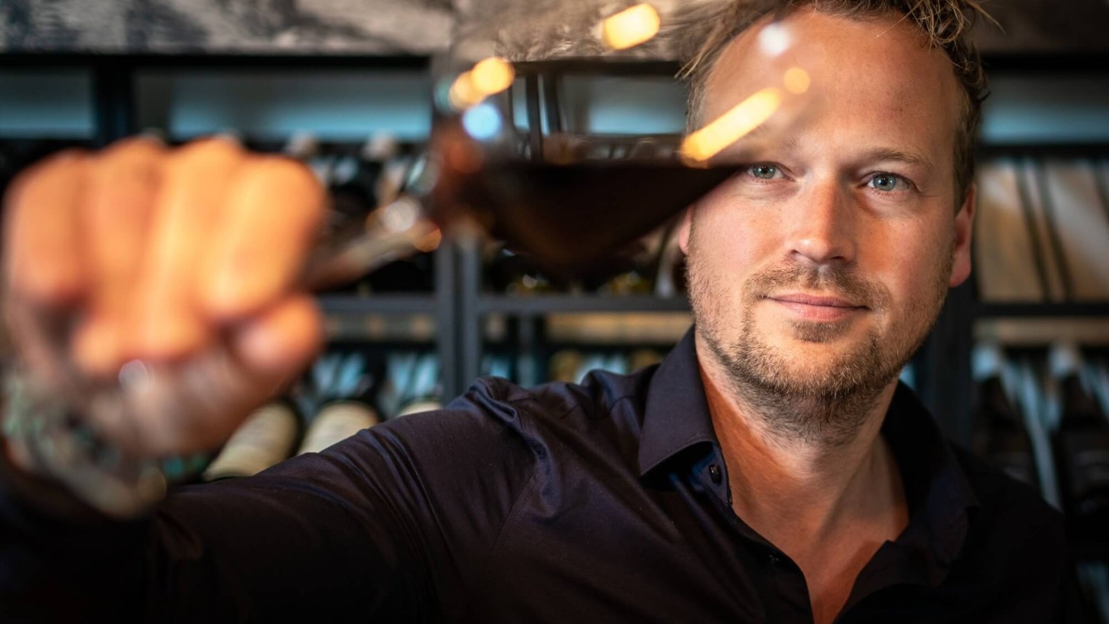 Johan Hamerpagt background